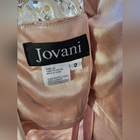 Jovani - Picture 4 of 7